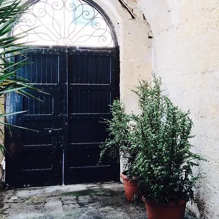 Sotto Le Mura Daire *